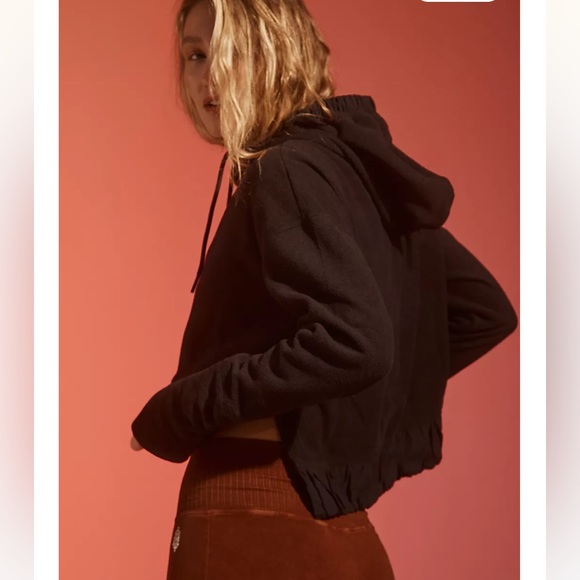 FP Movement Snood Mood Layer in Ivory/Sage. Size Small. NWOT - Picture 8 of 15